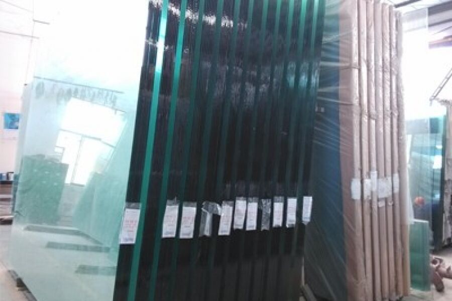 Ultra-Large and Ultra-Thick Glass